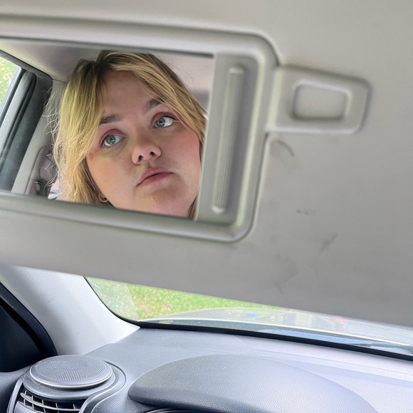 Meet your Posher, Logan - Picture 4 of 6